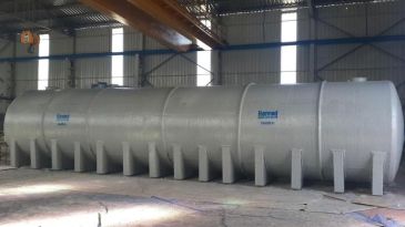 Büyük tonajlı yakıt deposu