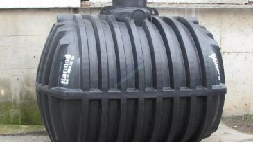 Plastik atık deposu